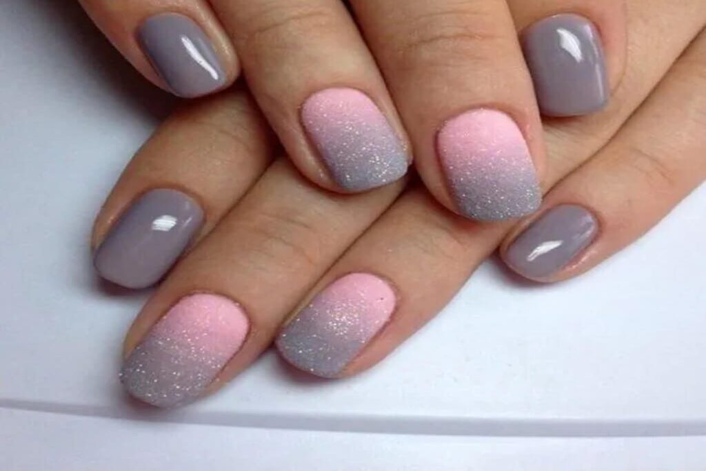 Ombre Nails That Are Fashionably In Season 