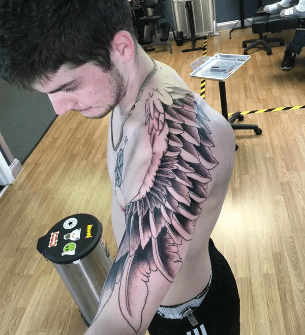 angel wing shoulder tattoos