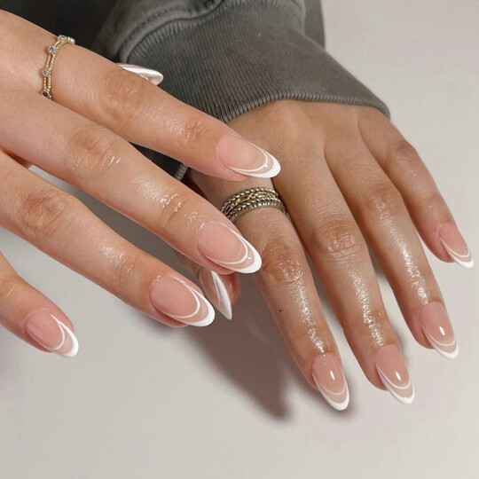 French Tip with Outlines