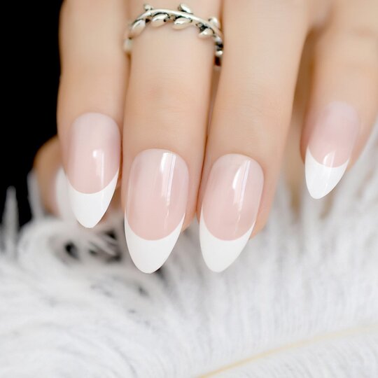 The Pointed French Manicure