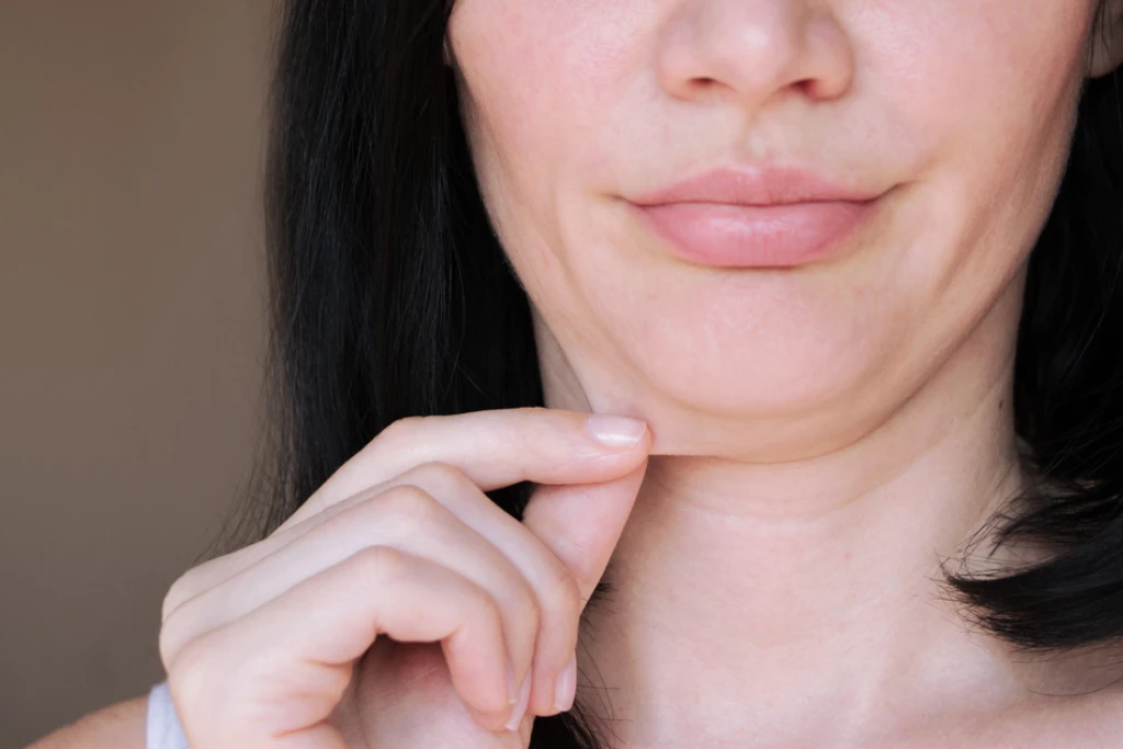 Ways to Get Rid of Sagging Neck Skin