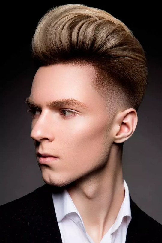 Long Pompadour hairstyle